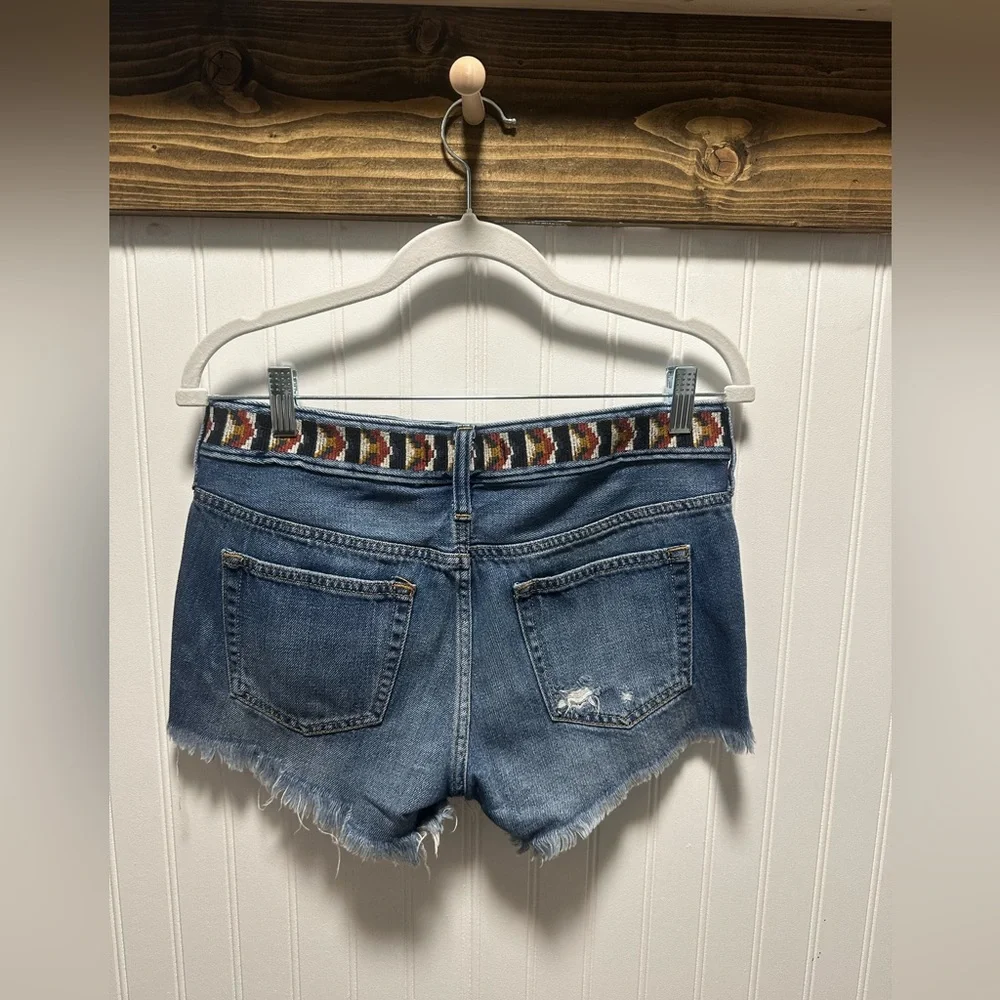 Abercrombie & Fitch Tribal Belt Band Distressed Embroidered Shorts Sz 27